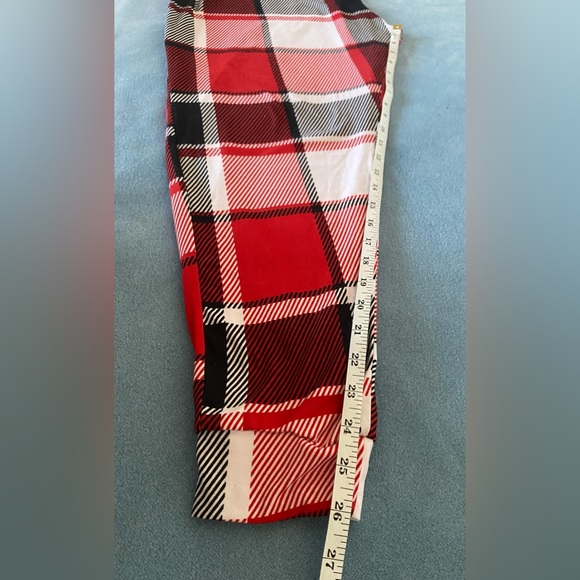 Love Maternity 2 piece pajama size:2x long sleeve red,black & white - Picture 11 of 17